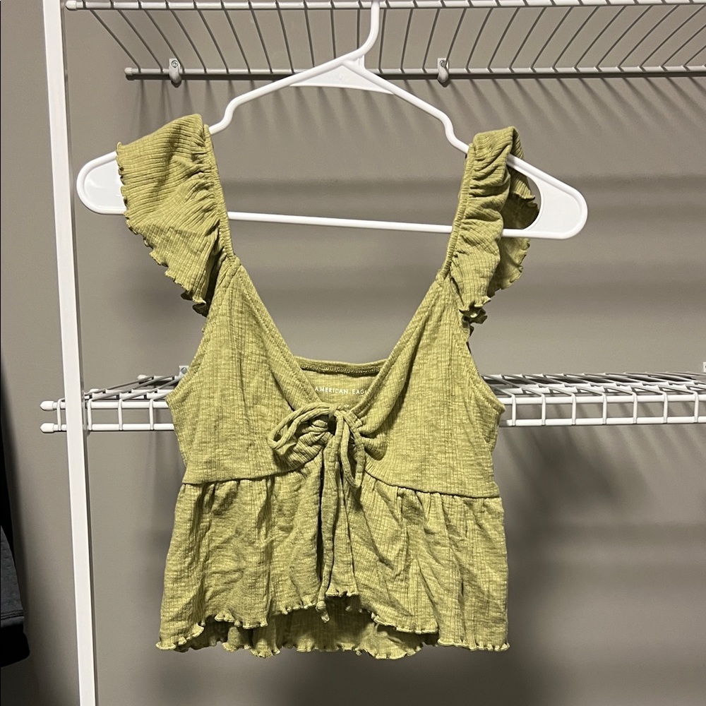 NWOT* American Eagle Outfitters Ruffled Green Crop Top Size Small